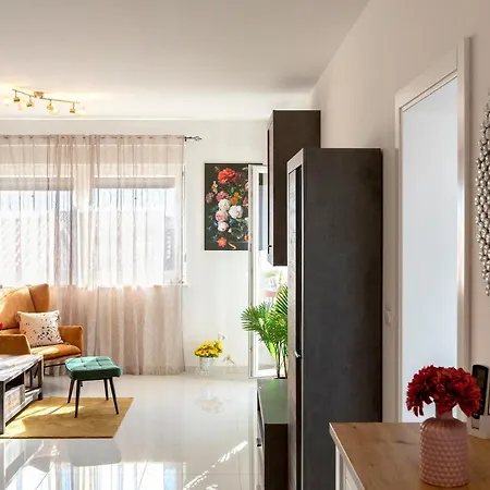 Sunny Island Apartmán
